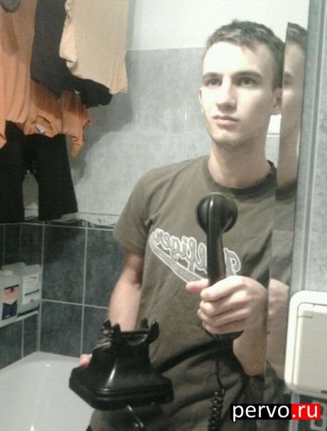 Снимок с телефона в зеркале