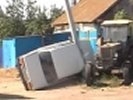 Пьяный водитель задавил четырех детей в песочнице. Видео