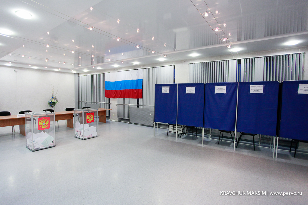 В участковых избирательных комиссиях начали принимать заявления