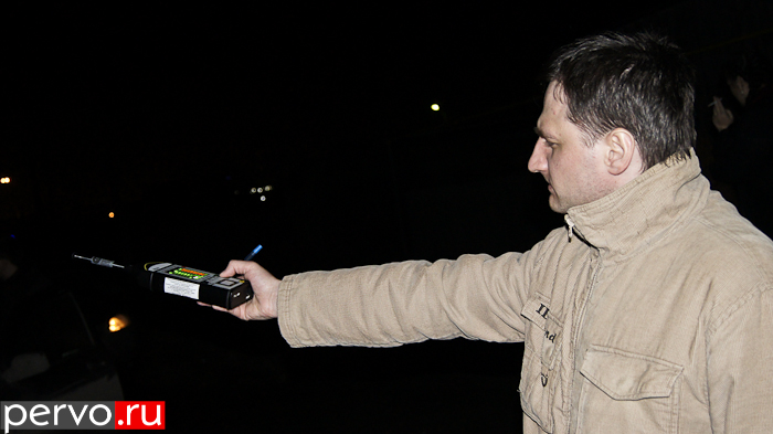 В Первоуральске Роспотребнадзор проверил уровень шума в Самстрое. Видео