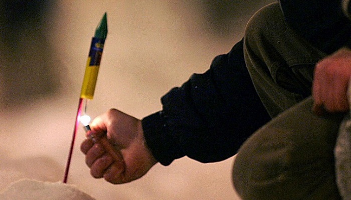 В Первоуральске из-за фейерверка загорелись балконы квартир