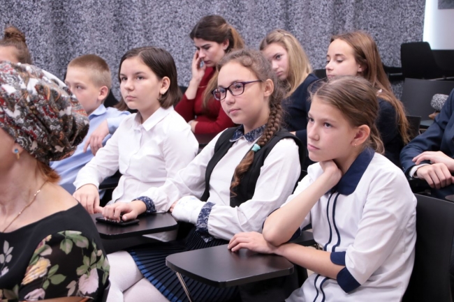 В «ИКЦ» Уральская поэтическая школа провела встречу  «Читай, страна»