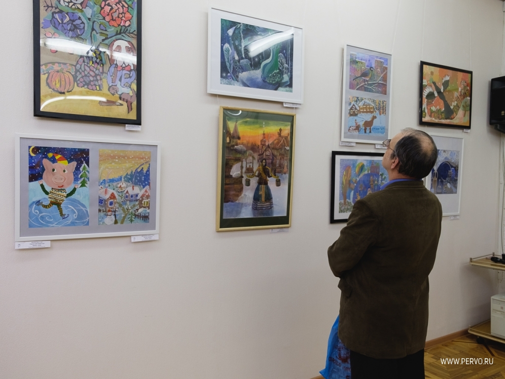 Рождественская выставка открыта в музее истории ПНТЗ