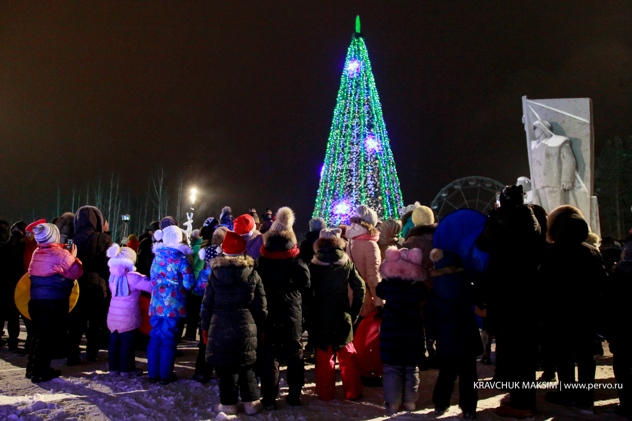 В «Парке новой культуры» открыли новогодний городок