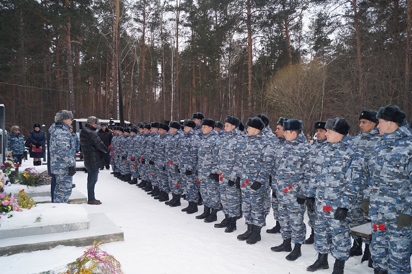 Первоуральские спецназовцы ГУФСИН и ветераны почтили память Героя России Сергея Багаева