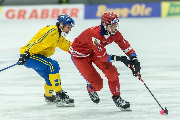 Лучшим игроком сезона признан Максим Ишкельдин