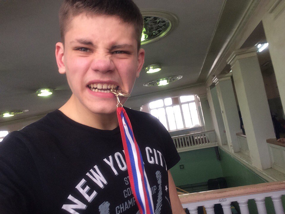 Боксер Денис Черепанов недавно дебютировал на первенстве России