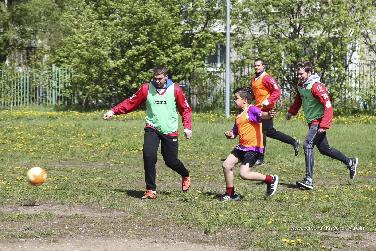 На стадионе школы № 9 состоялся спортивный праздник