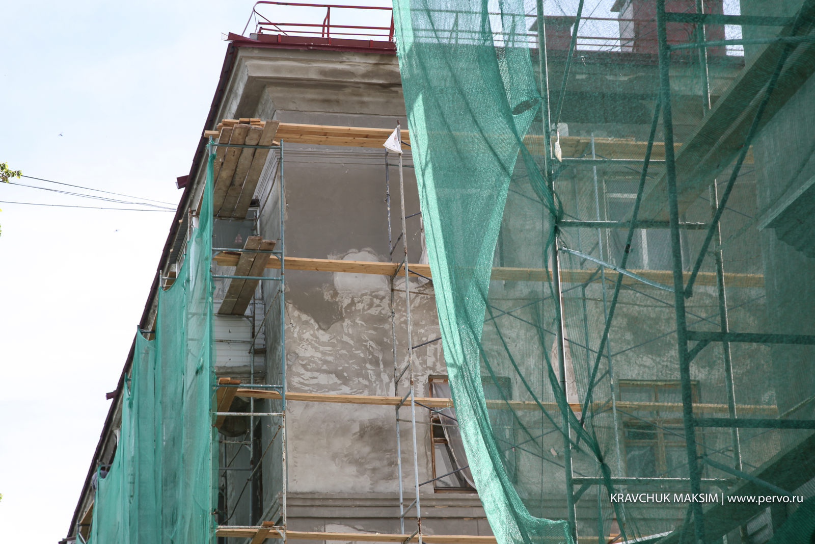 Подрядчикам указали на некачественный ремонт фасадов