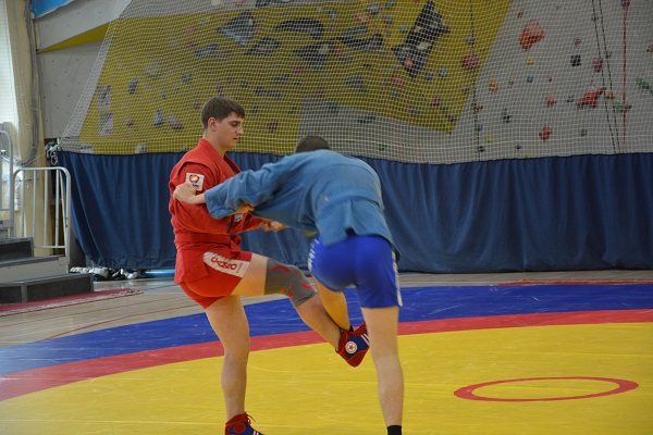 Первоуральские сотрудники ГУФСИН завоевали золотые и серебряные награды в турнир по самбо