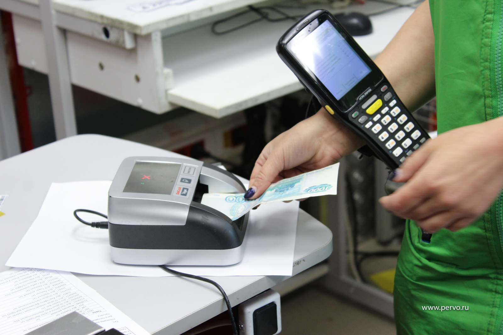 «Смотри в оба» - в Первоуральске оперативники провели рейд с фальшивыми купюрами