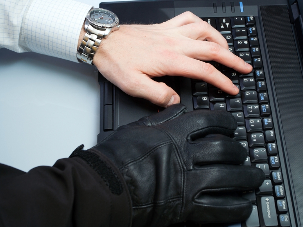 УФССП России по Свердловской области предупреждает о новом виде мошенничества!