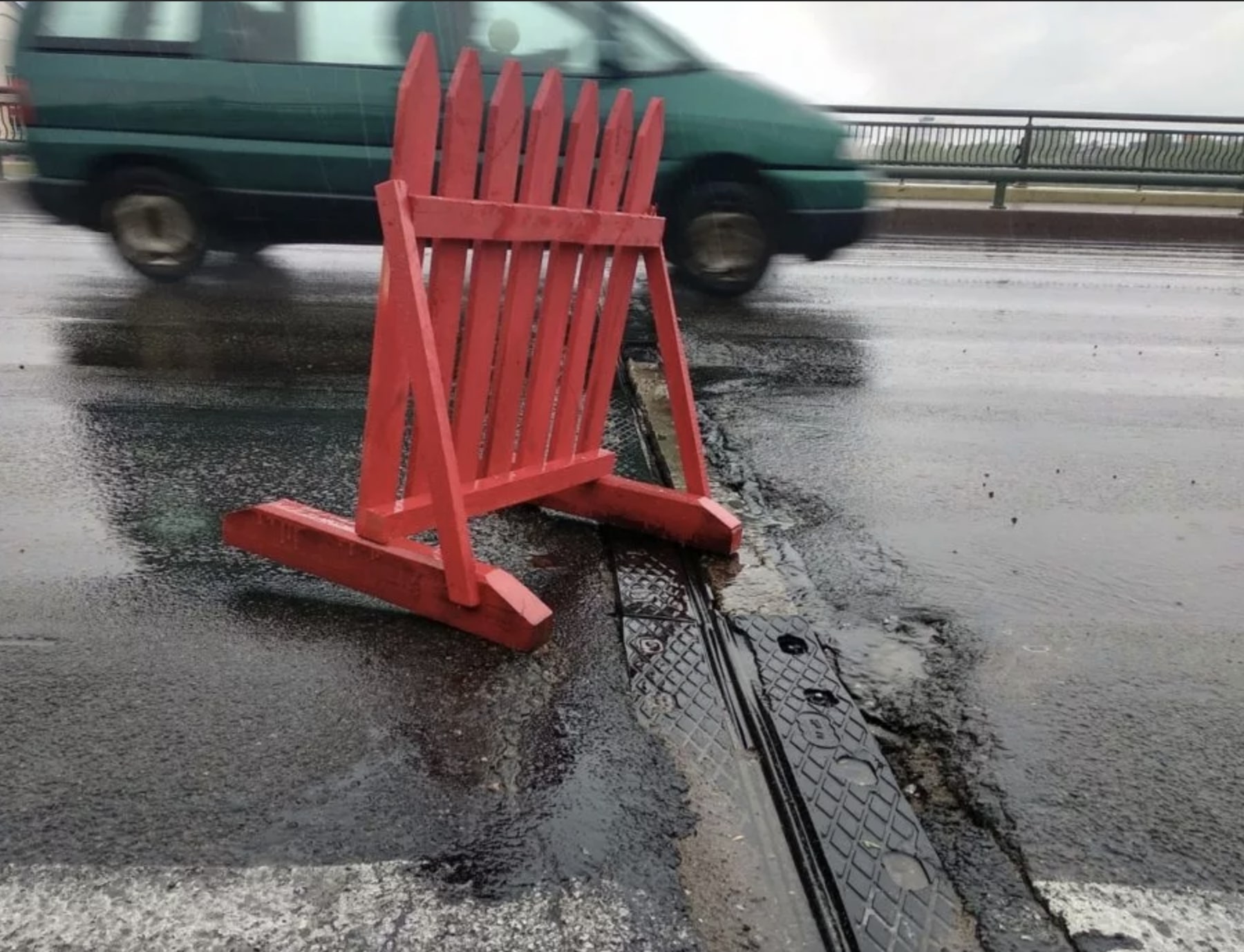 Первоуральцы работающие в Екатеринбурге встанут в многокилометровые пробки