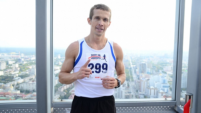 Учитель физкультуры из Первоуральска в третий раз победил в забеге на «Высоцкий»