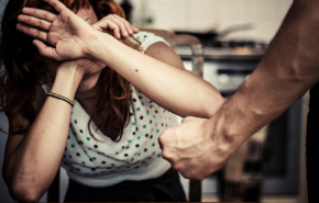 На Урале полицейского будут судить за задержание мужчины, который избил его жену