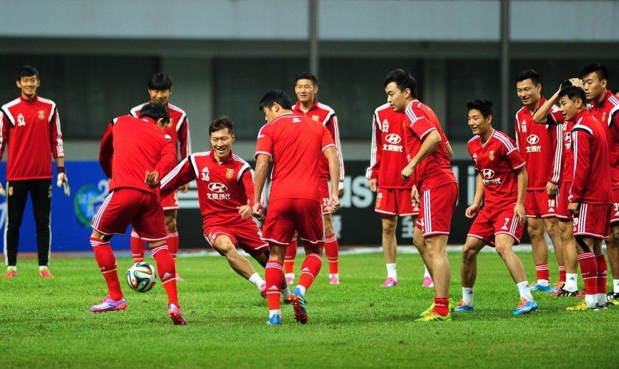 Китайский футбол. Футбол в Китае. Китайская сборная по футболу. Китайские футболисты. Сборная Китая по футболу.
