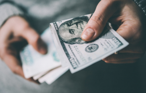 В долларе увидели угрозу для мировой экономики