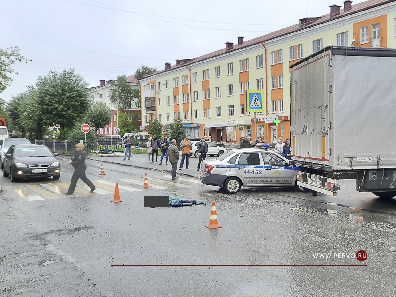 В центре Первоуральска фура задавила ребенка