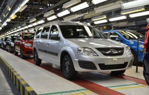 «АвтоВАЗ» снова поднимет цены на автомобили