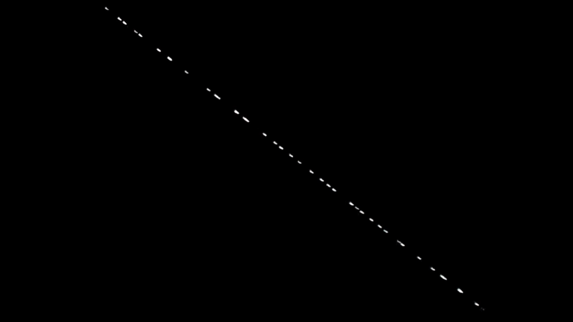 Над городом пролетел «космический поезд» Илона Маска. Видео