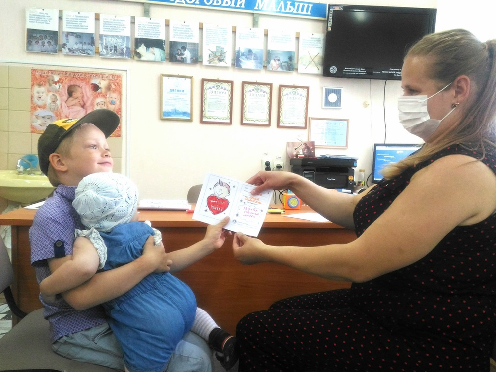 За три дня акция «Спасибо за жизнь!» охватила полсотни первоуралочек