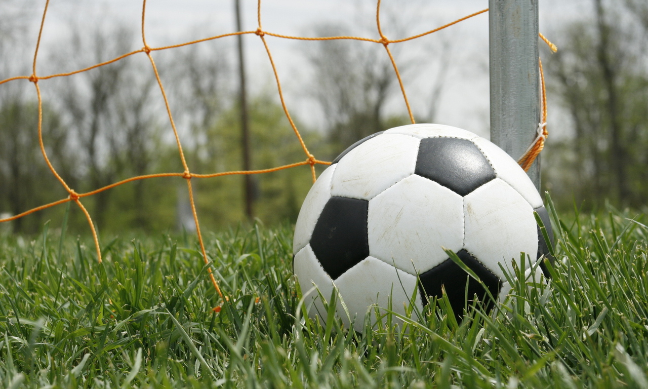 Прошли первые матчи 1/4 финала Кубка Свердловской области