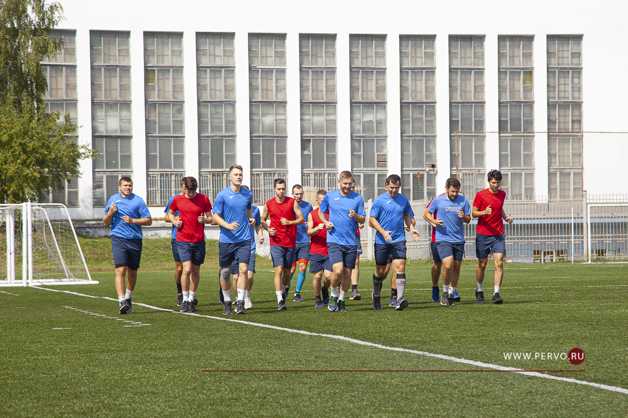 Хоккеисты «Уральского трубника» прибыли в Кемерово