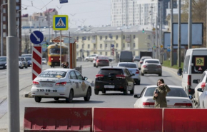 В Екатеринбурге вновь закрывают Макаровский мост