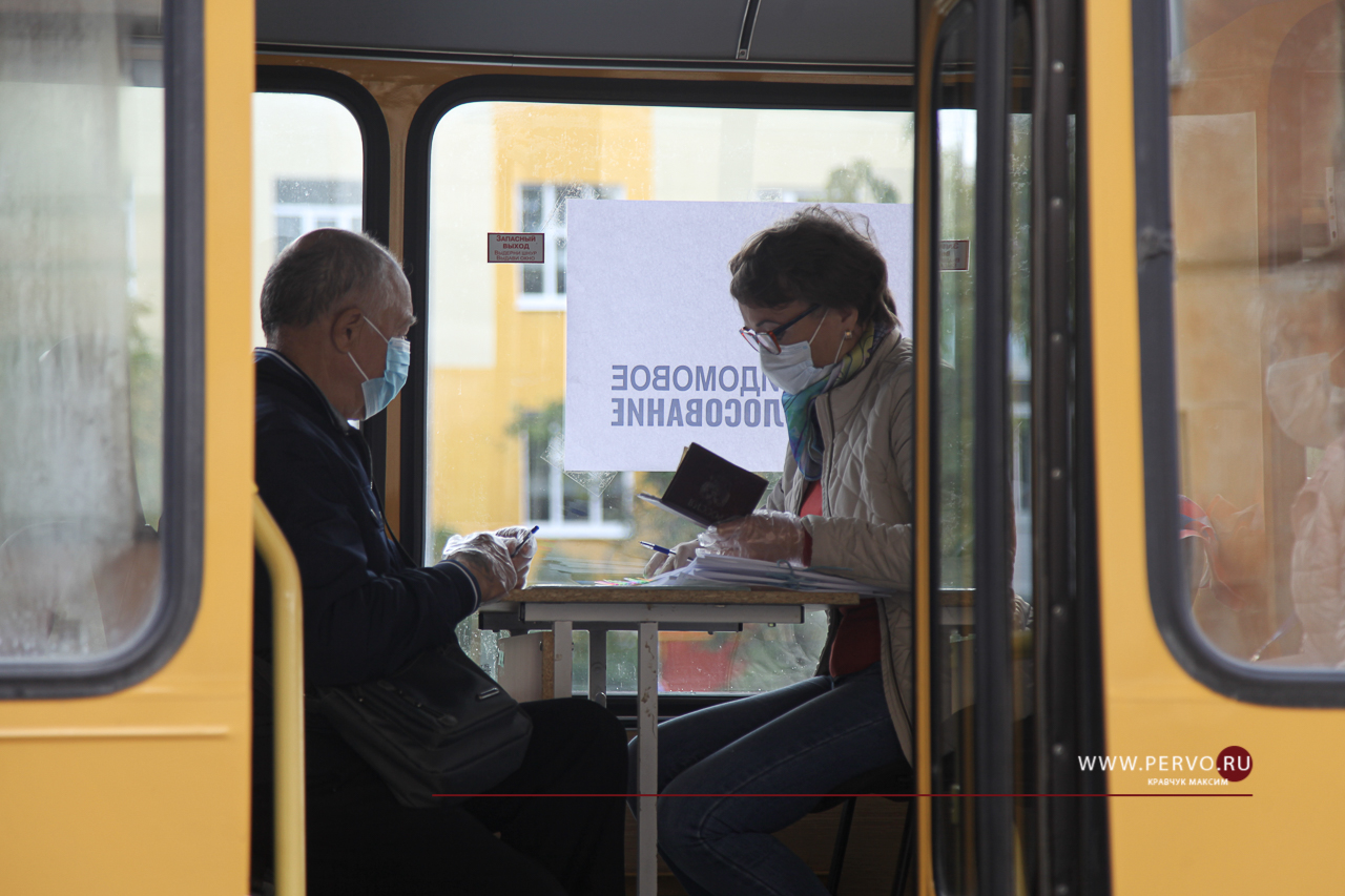 Сотрудники 18 предприятий Первоуральска будут голосовать на дому