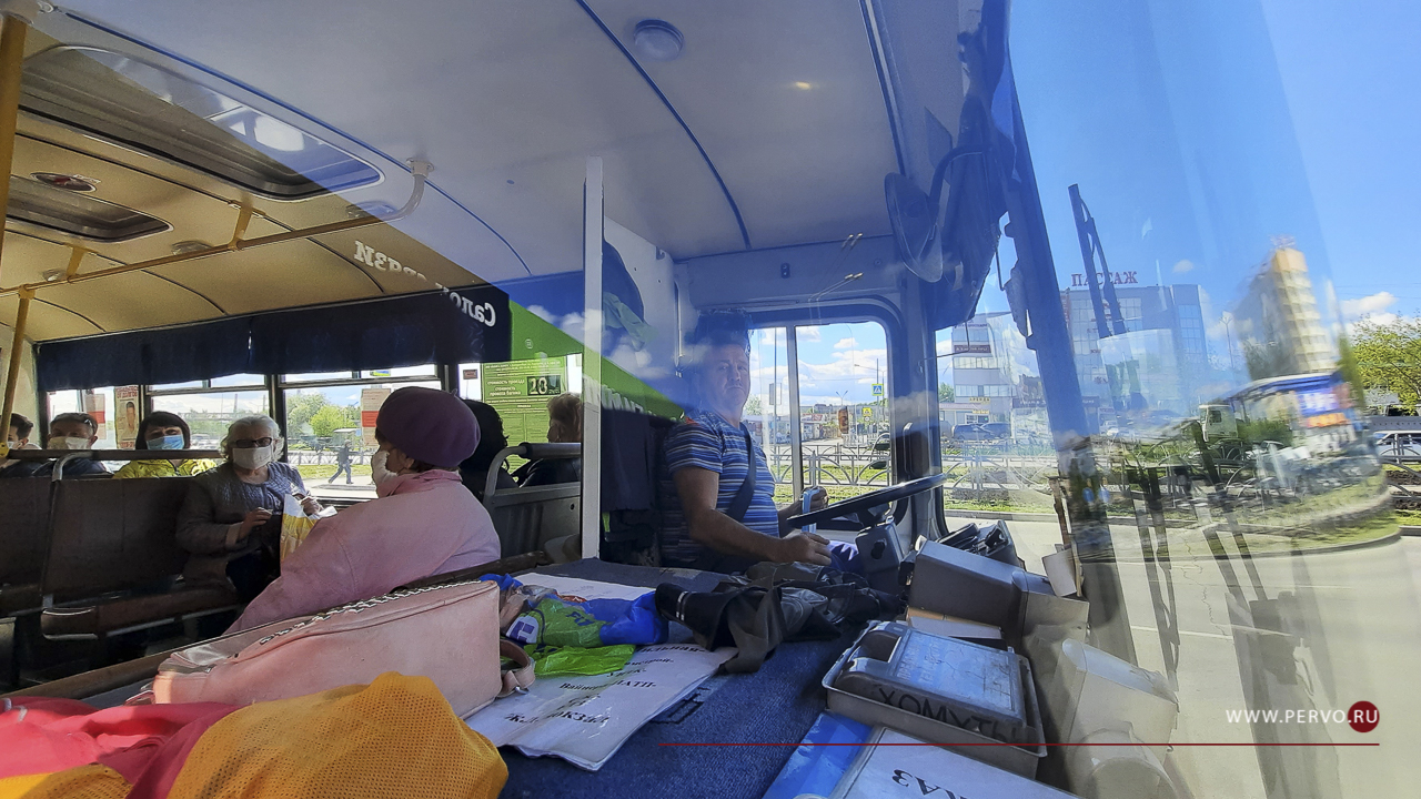 В Первоуральске продолжают проверять соблюдение масочного режима