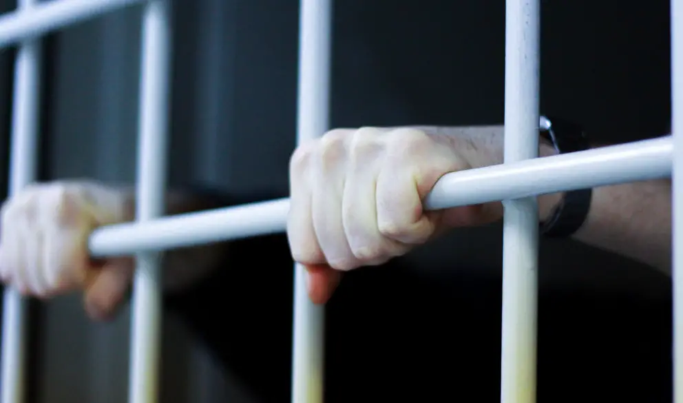 «Пропавшие» антимасочники объявились в первоуральском изоляторе