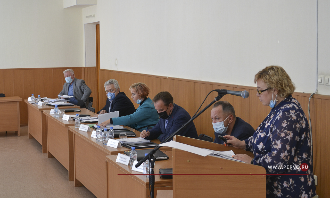 В городской Думе прошли заседания комитетов