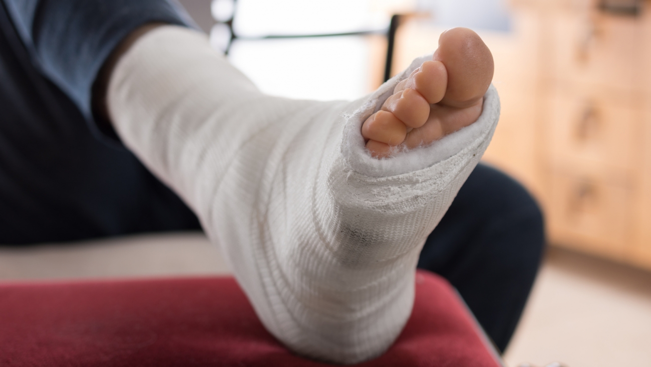 Первоуралочка отсудила у завода 200 тысяч за травму ноги