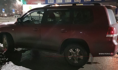 У жительницы Первоуральска за долги забрали Land Сruiser