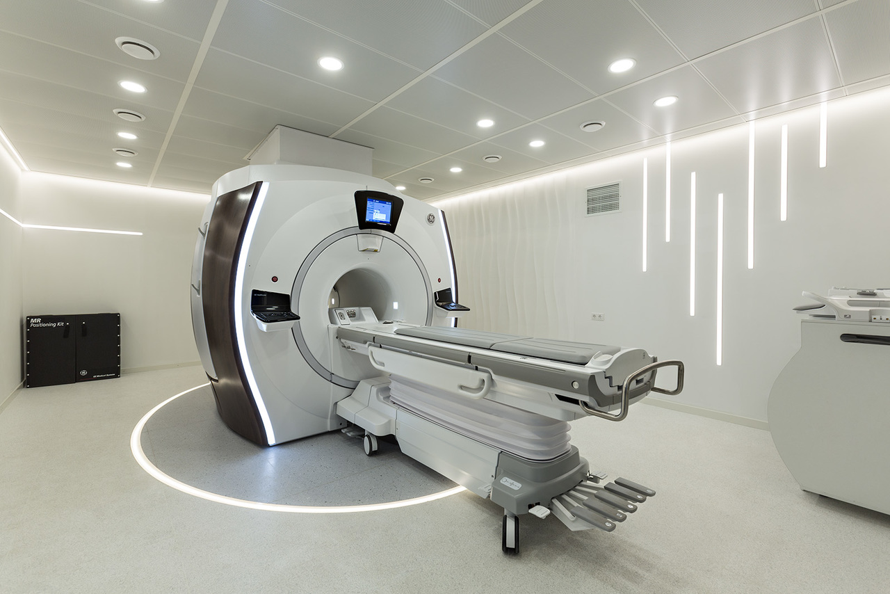 Больнице продали старые комплектующие для МРТ