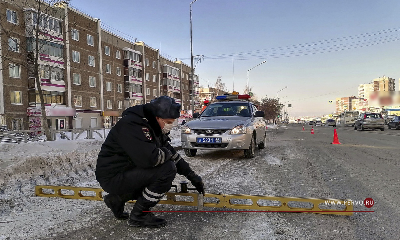 241 недостаток по ненадлежащему содержанию улично-дорожной сети выявили  сотрудники ГИБДД | 16.02.2022 | Первоуральск - БезФормата