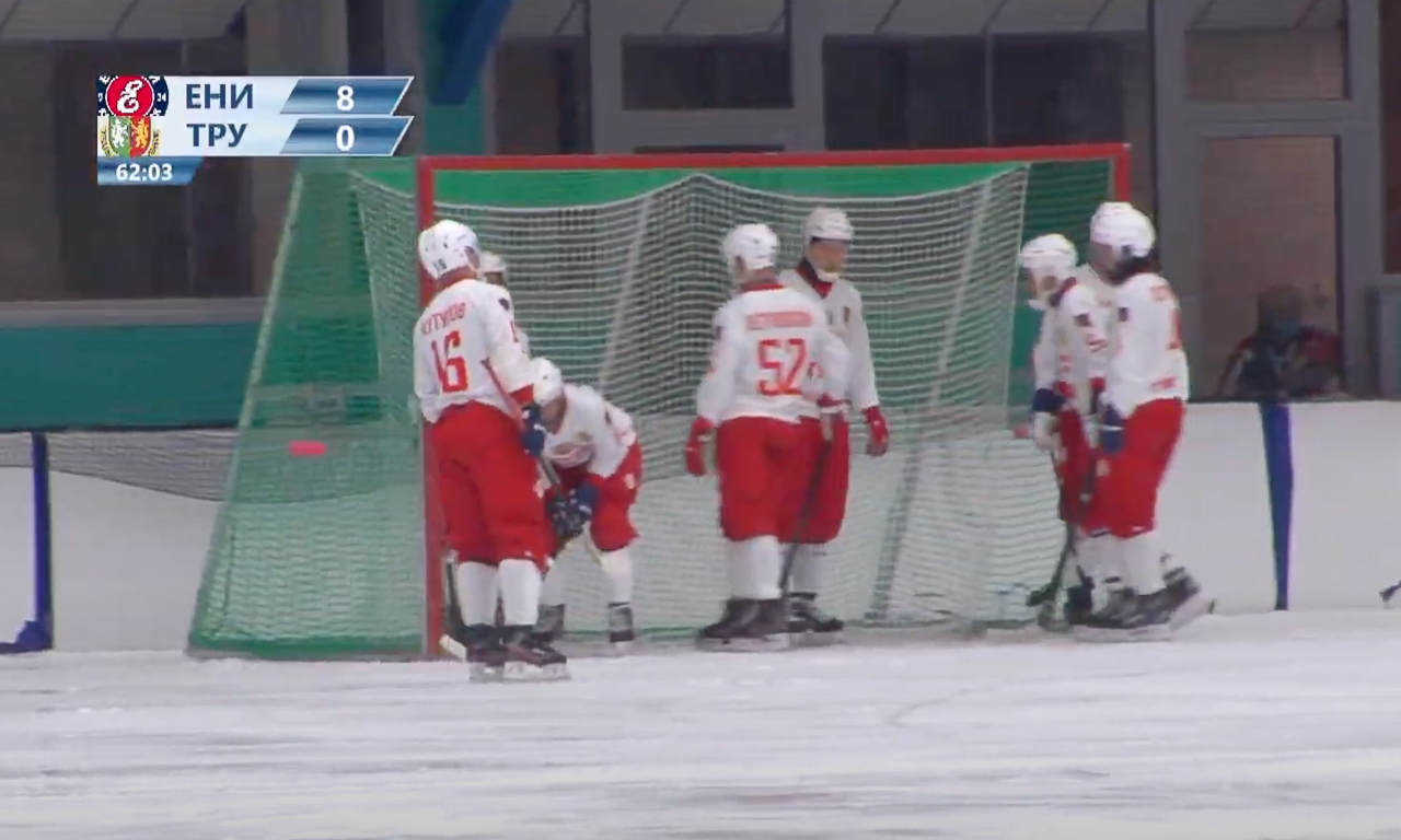 На выезде «Уральский трубник» крупно проигрался. Видео