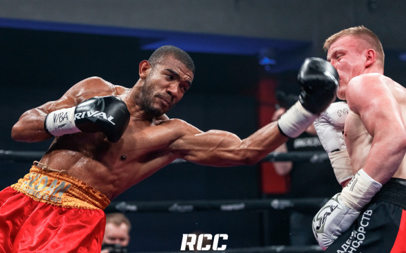 Анхель Родригес победил Марка Урванова в отборочном поединке