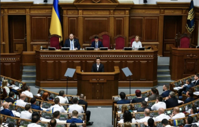 В Раде заявили, что Зеленский своей «глупостью и жадностью» привел Украину к гибели