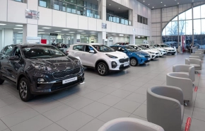 Жители РФ стали скупать новые машины в Казахстане в 2022 году