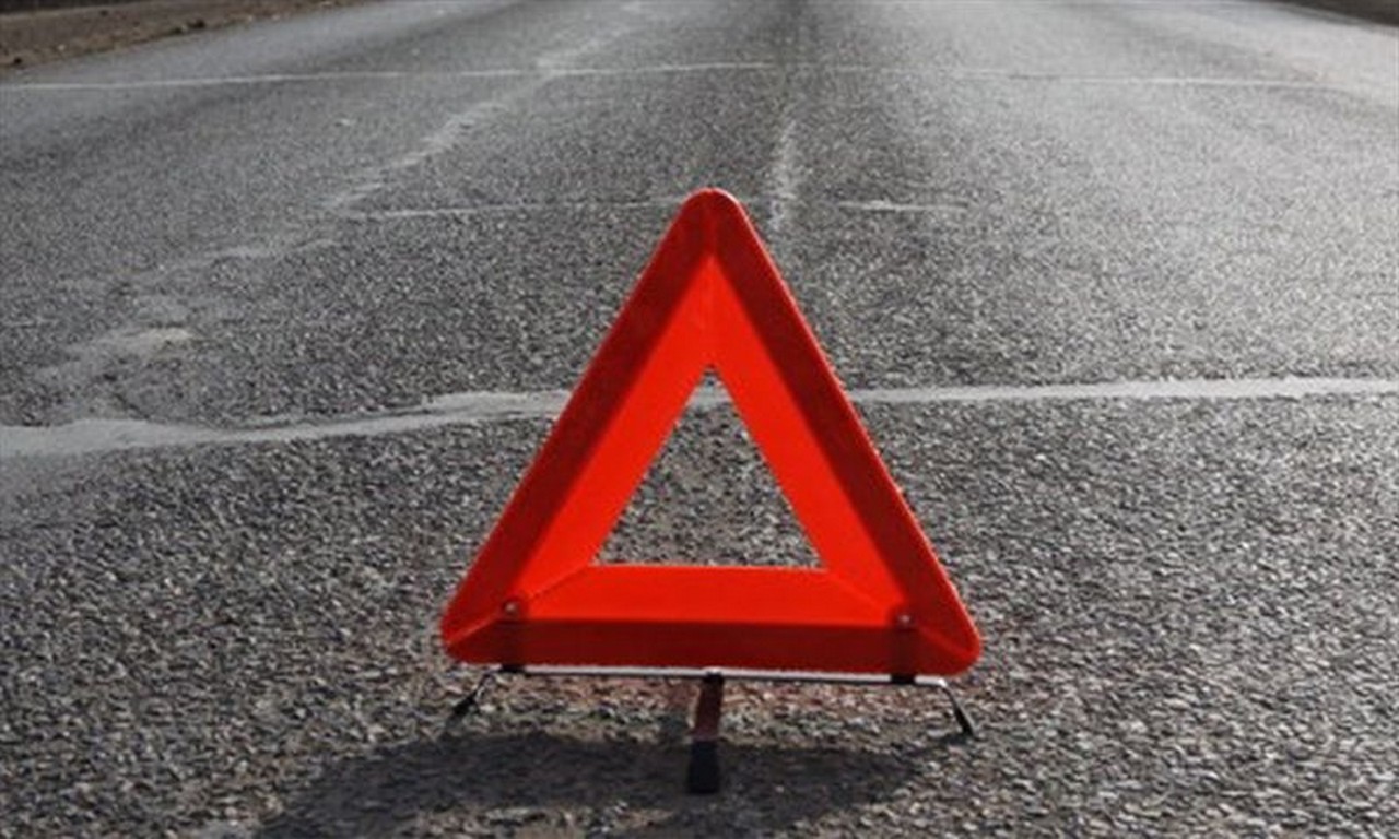 Пьяная лихачка сбила мужчину-бегуна