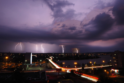 Сегодня Первоуральск накроют грозы с ураганным ветром