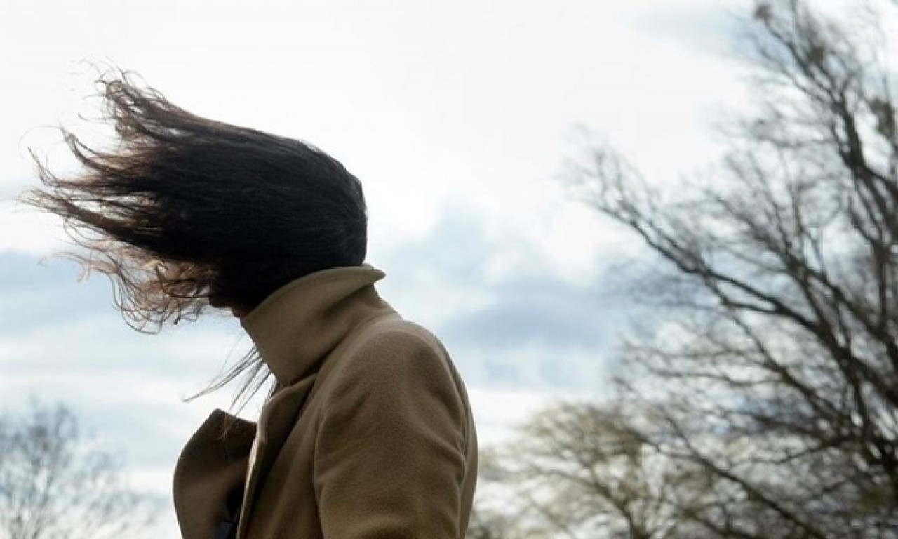 Сегодня в город пришёл ураганный ветер пришёл