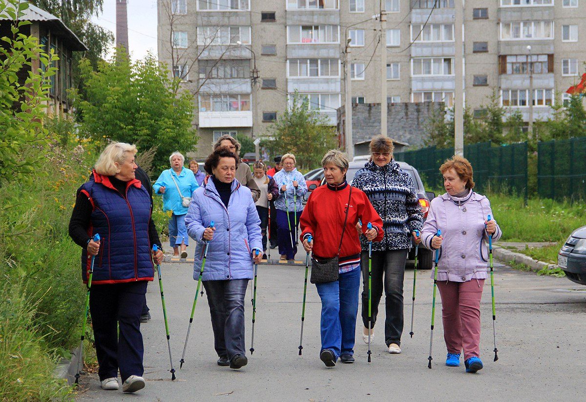 Клуб скандинавской ходьбы возобновляет свою работу