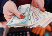 Первоуральцам рассказали, кому положена 25-процентная надбавка к пенсии