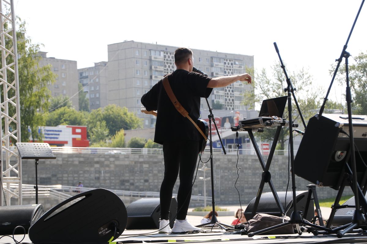 В ИКЦ прошел межрегиональный фестиваль рабочей молодежи «Стихия металла»