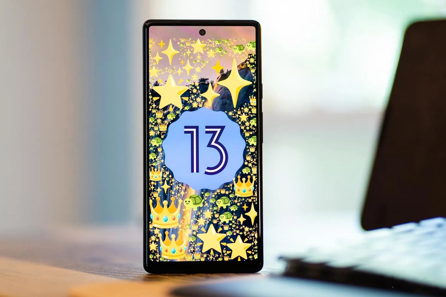 Опубликован список смартфонов, которые в числе первых получат Android 13