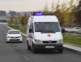 Девочка из Тюмени выпала из окна на крышу поликлиники