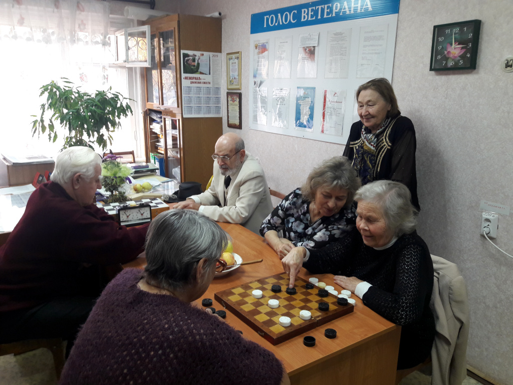 Для пенсионеров готовятся концерты, выставки, конкурсы и благотворительные акции