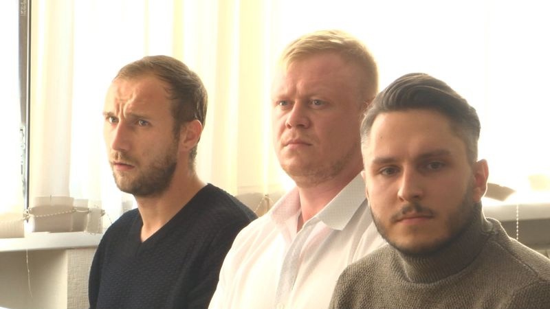 Троих первоуральцев судят за серию краж. В деле десятки пострадавших